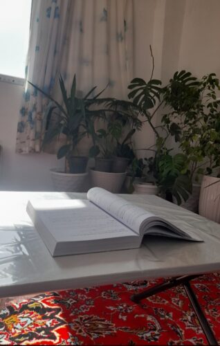 میز تحریر تاشو زمینی مدل کاج ابعاد 50*70 سانتی متر photo review